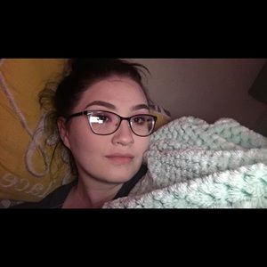 Meet your Posher, Gracelin